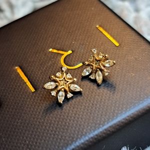 (Pair/2) INVICTUS Starburst gold threadless earrings